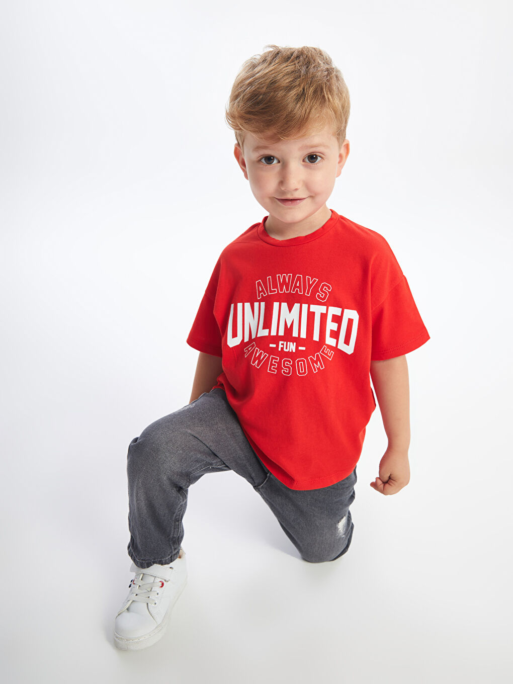 Kırmızı Bisiklet Yaka Kısa Kollu Baskılı Erkek Bebek Tişört