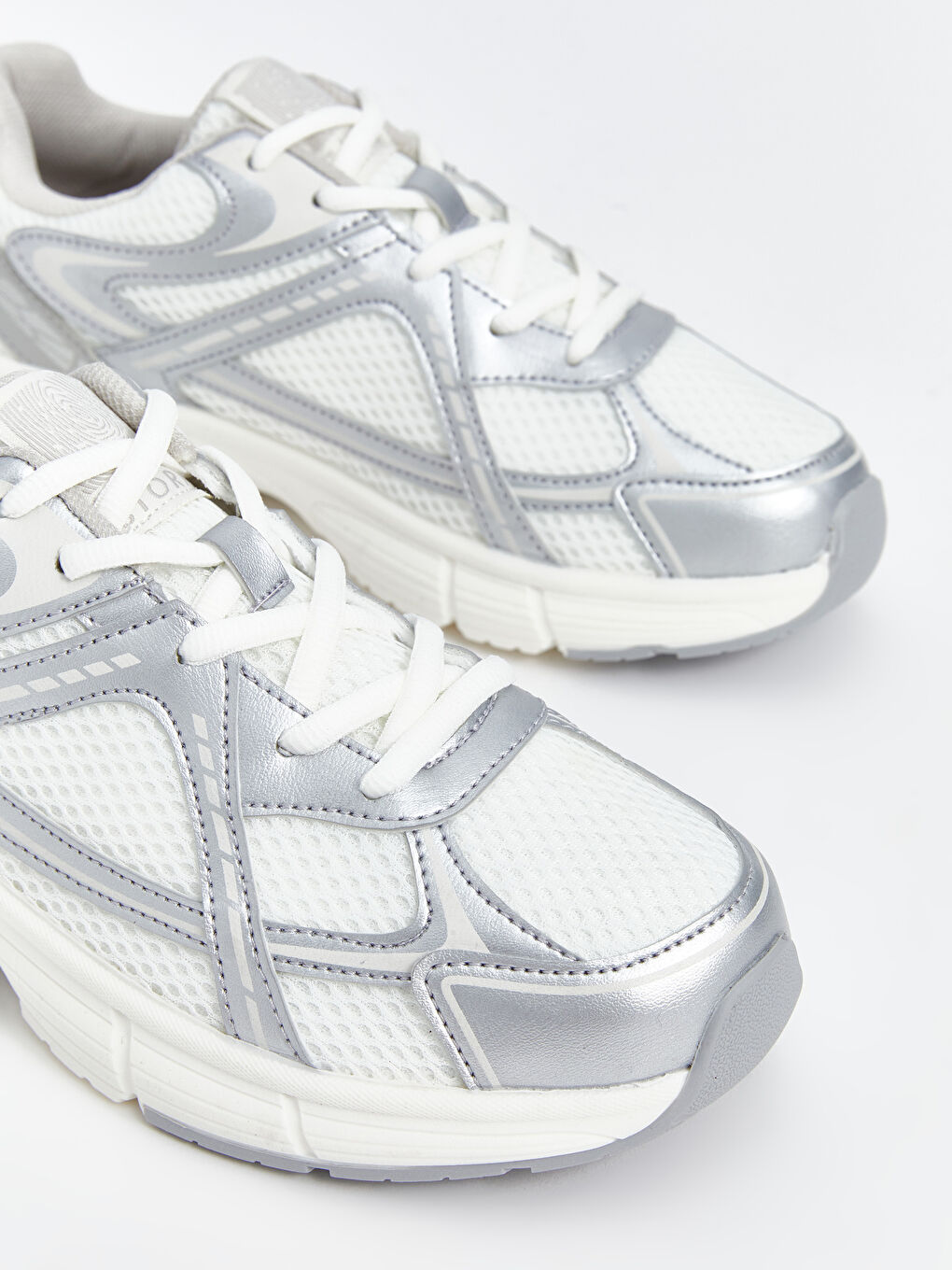 Gri Bağcıklı Kadın Spor Ayakkabı-2