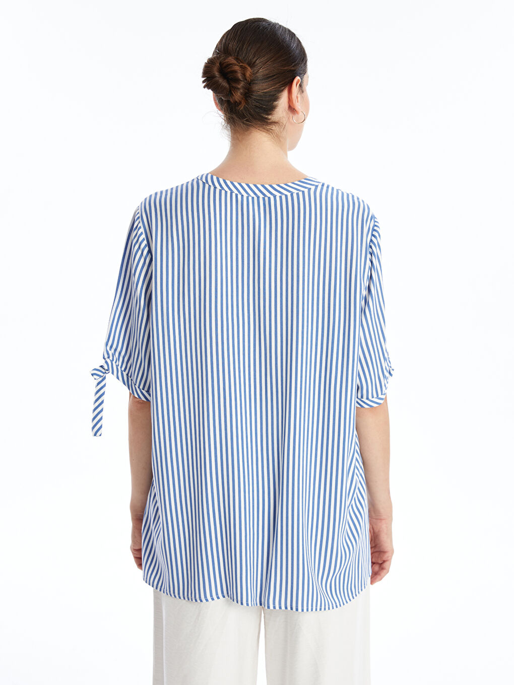 Henley Neckline Embroidered Short Sleeve Women's Blouse -S4NE62Z8-LGB