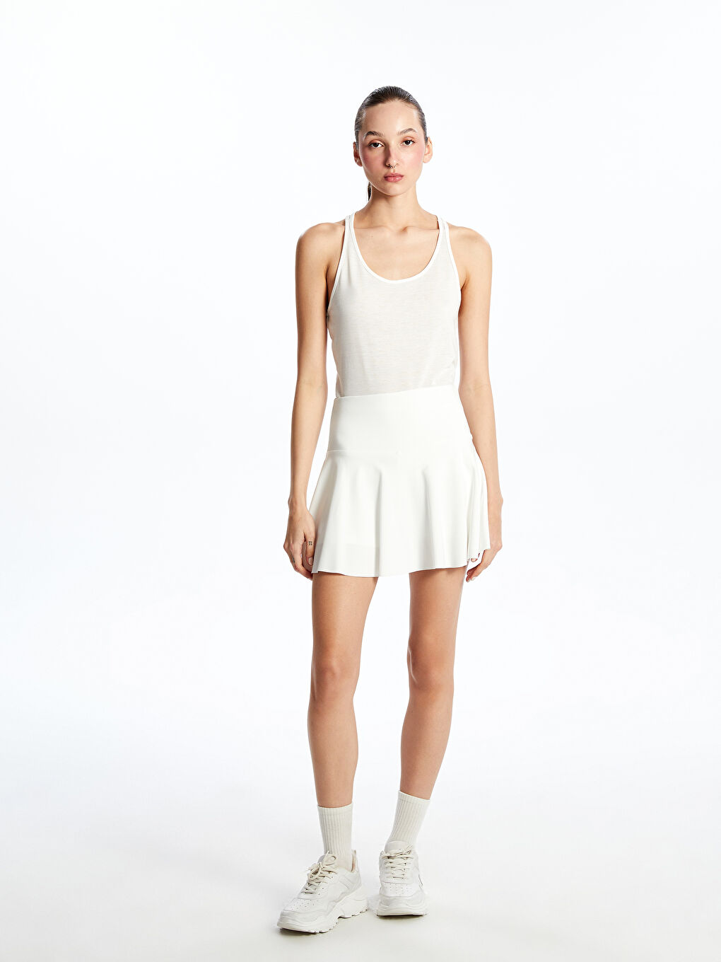 Ekru U Yaka Kadın Sporcu Atleti-1