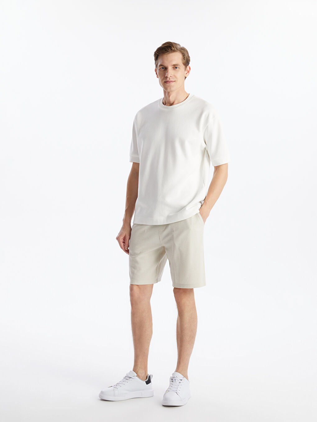 Standard Fit Men's Shorts -S4NG45Z8-YJ4