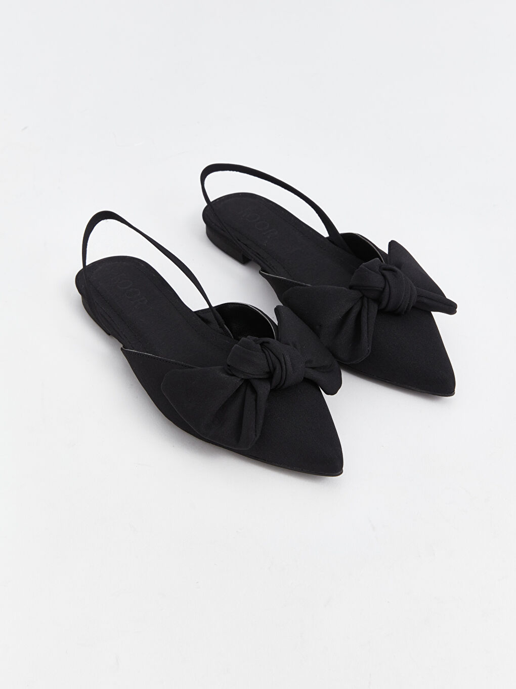 Siyah Fiyonk Detaylı Kadın Babet