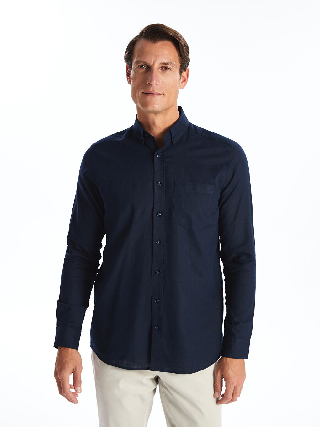 Muška košulja od mešavine lana standardnog kroja, dugih rukava
