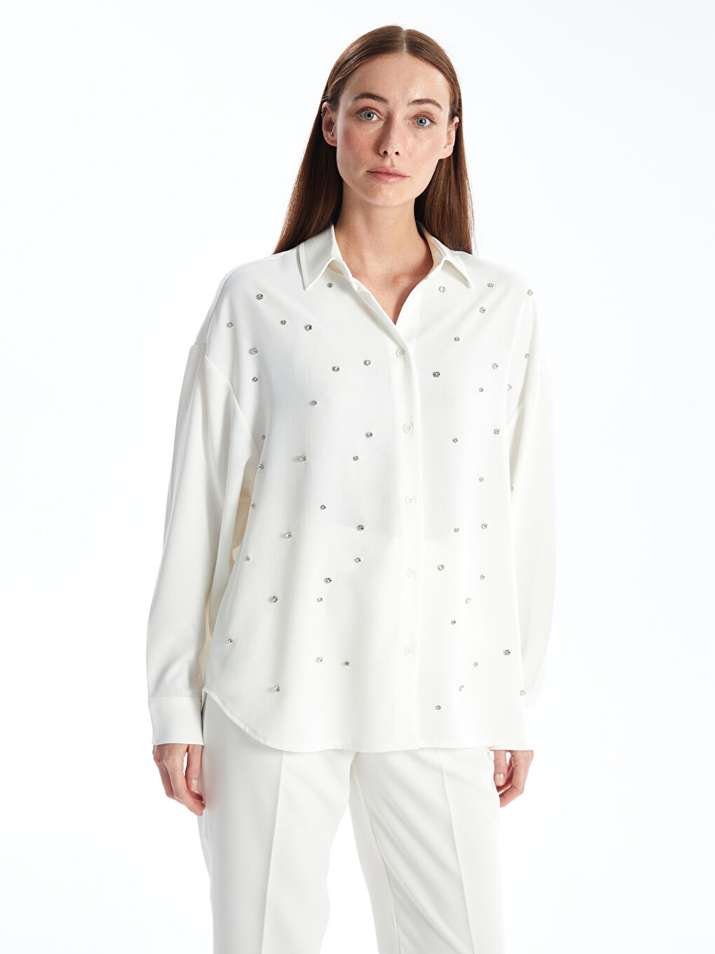 Beyaz Parlak Taşlı Uzun Kollu Oversize Kadın Gömlek-1