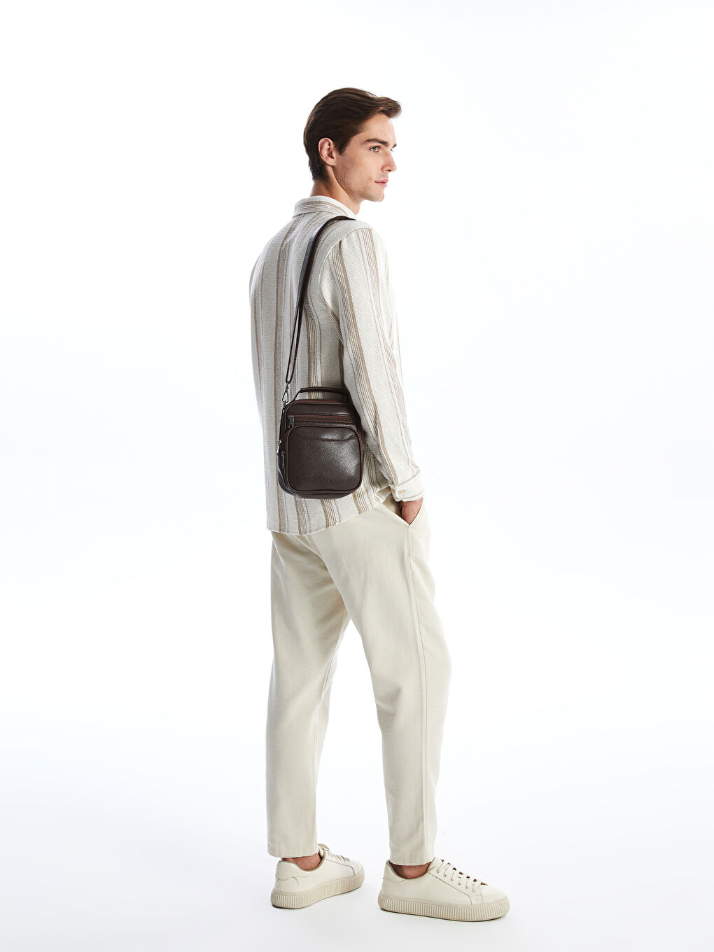 Kahverengi Deri Görünümlü Erkek Omuz Çantası-1