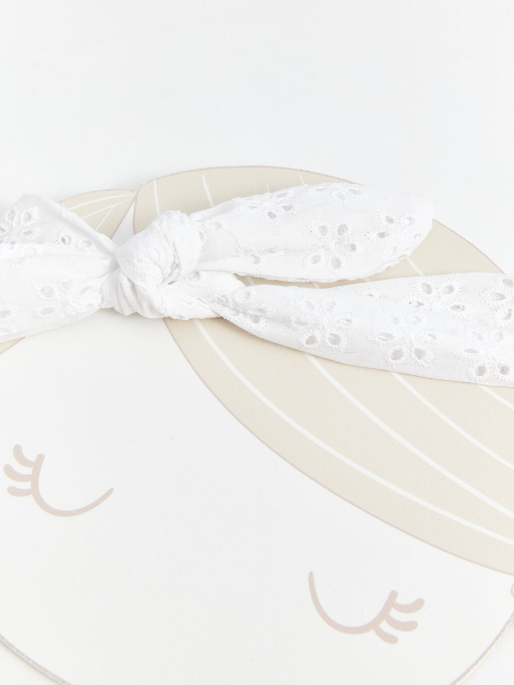 Ekru Fiyonk Detaylı Kız Bebek Saç Bandı-1