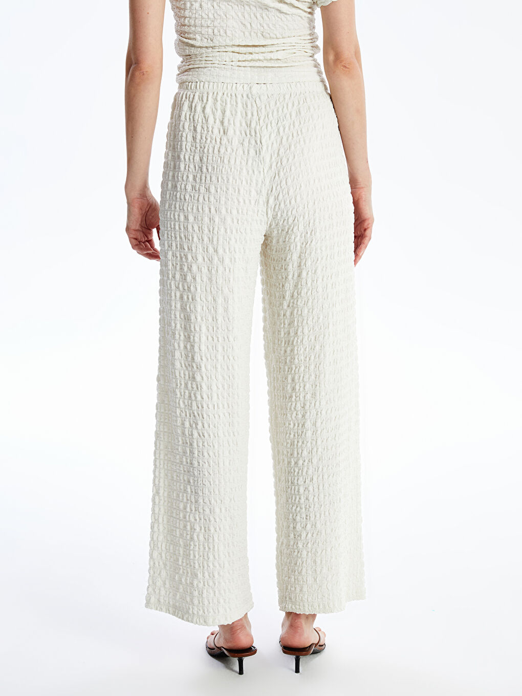 Bej Beli Lastikli Rahat Kalıp Kadın Pantolon-4