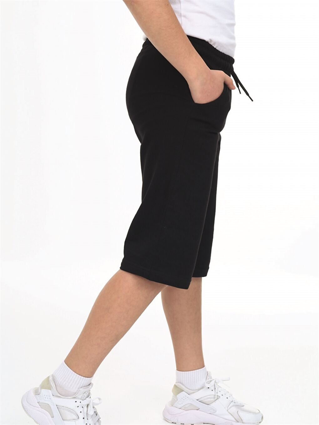 Siyah Beli Lastikli Baskılı Erkek Çocuk Kapri-2