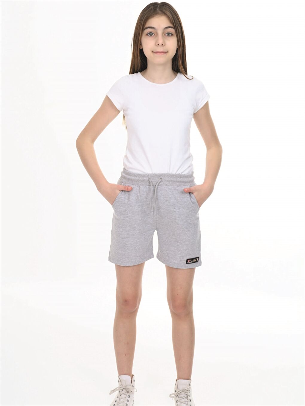 Gri Beli Lastikli Baskılı Kız Çocuk Şort