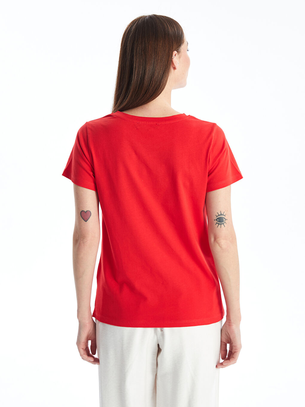 Kırmızı Bisiklet Yaka Atatürk İmza Baskılı Kısa Kollu Kadın Tişört-4