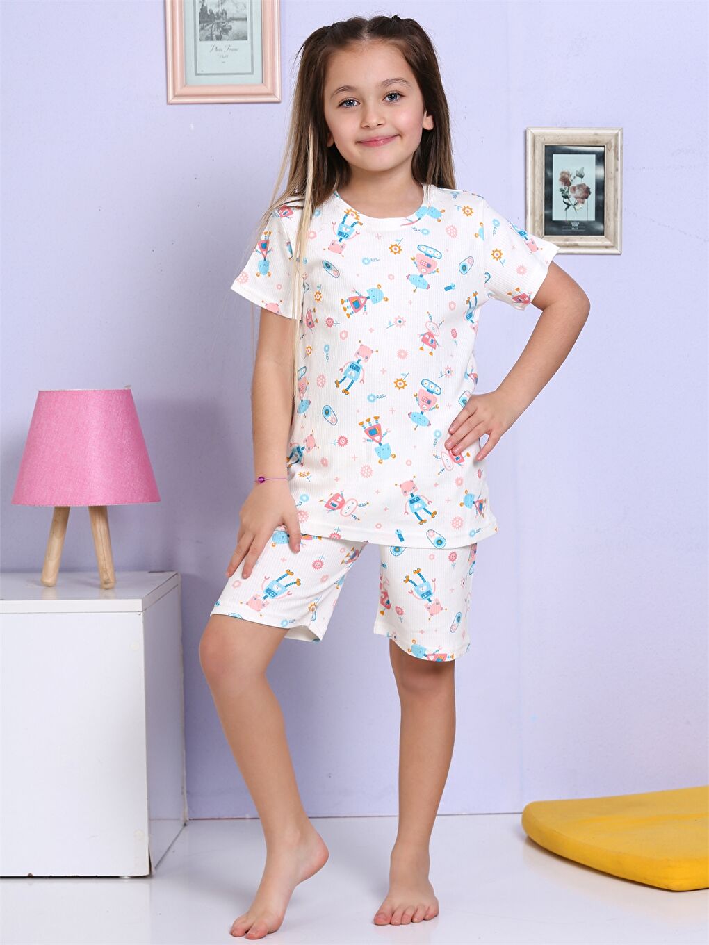 Elmas Kids Ekru Bisiklet Yaka Baskılı Kısa Kollu Kız Çocuk Şortlu Pijama Takımı