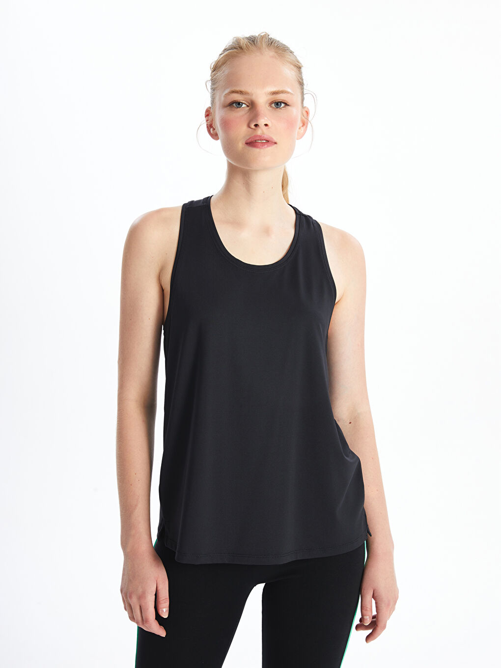 Спортивная майка с U-образным вырезом для женщин