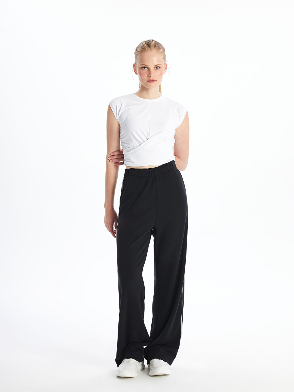 Koor Crop Top za Žene sa Okruglim Izrezom i Naborima -S4O033Z8-J5E