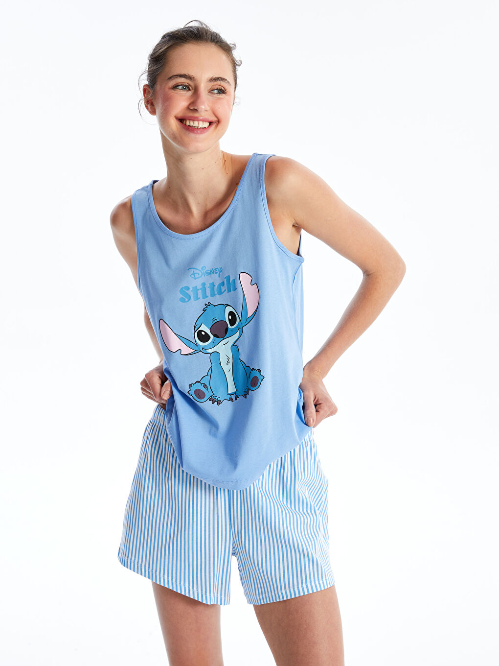 Crew Neck Lilo & Stitch Printed Women's Pajama Set with Shorts -S4O072Z8-LU7