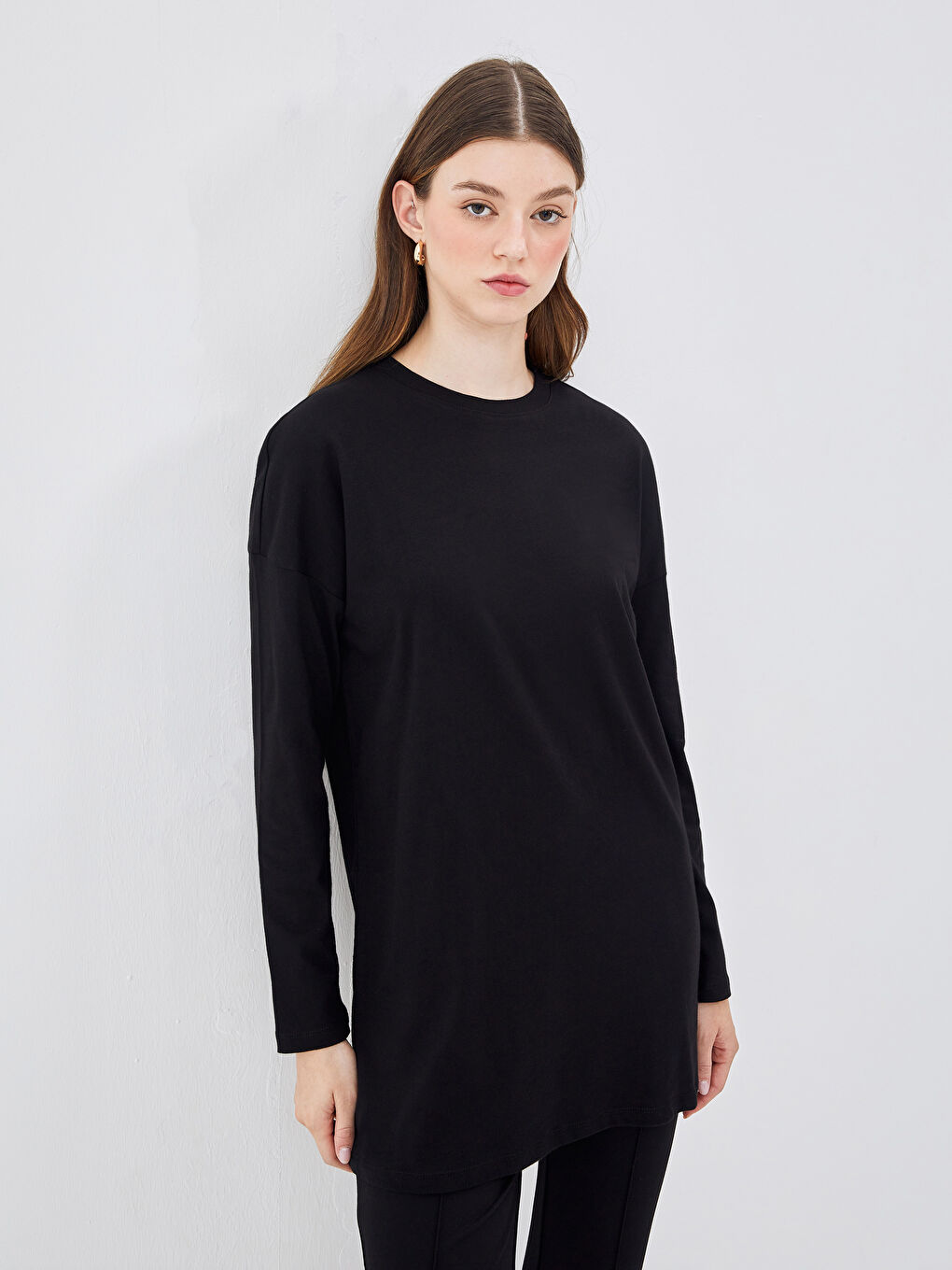 Siyah Kadın Bisiklet Yaka Düz Tunik