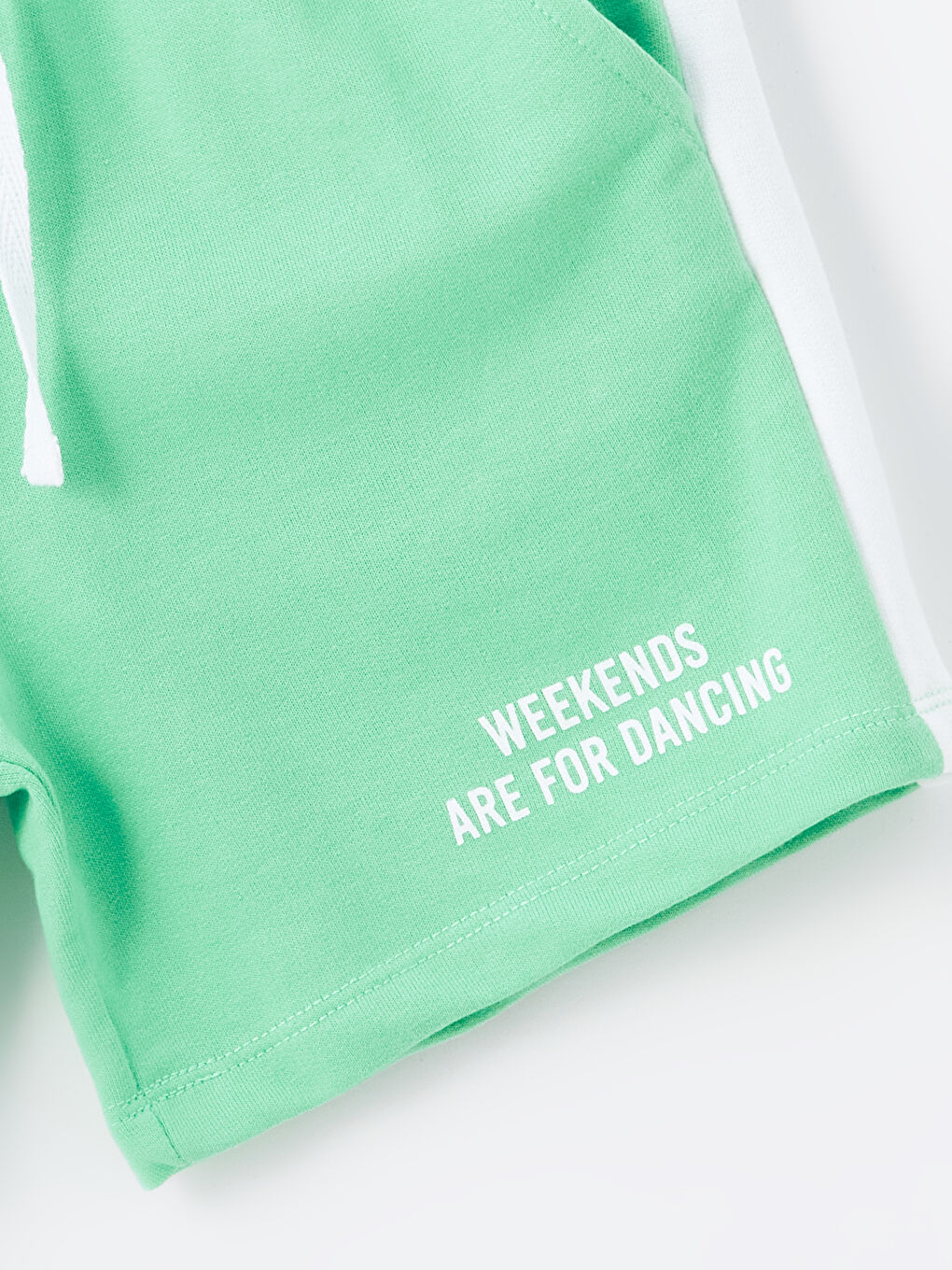 Yeşil Beli Lastikli Baskılı Kız Çocuk Şort-1