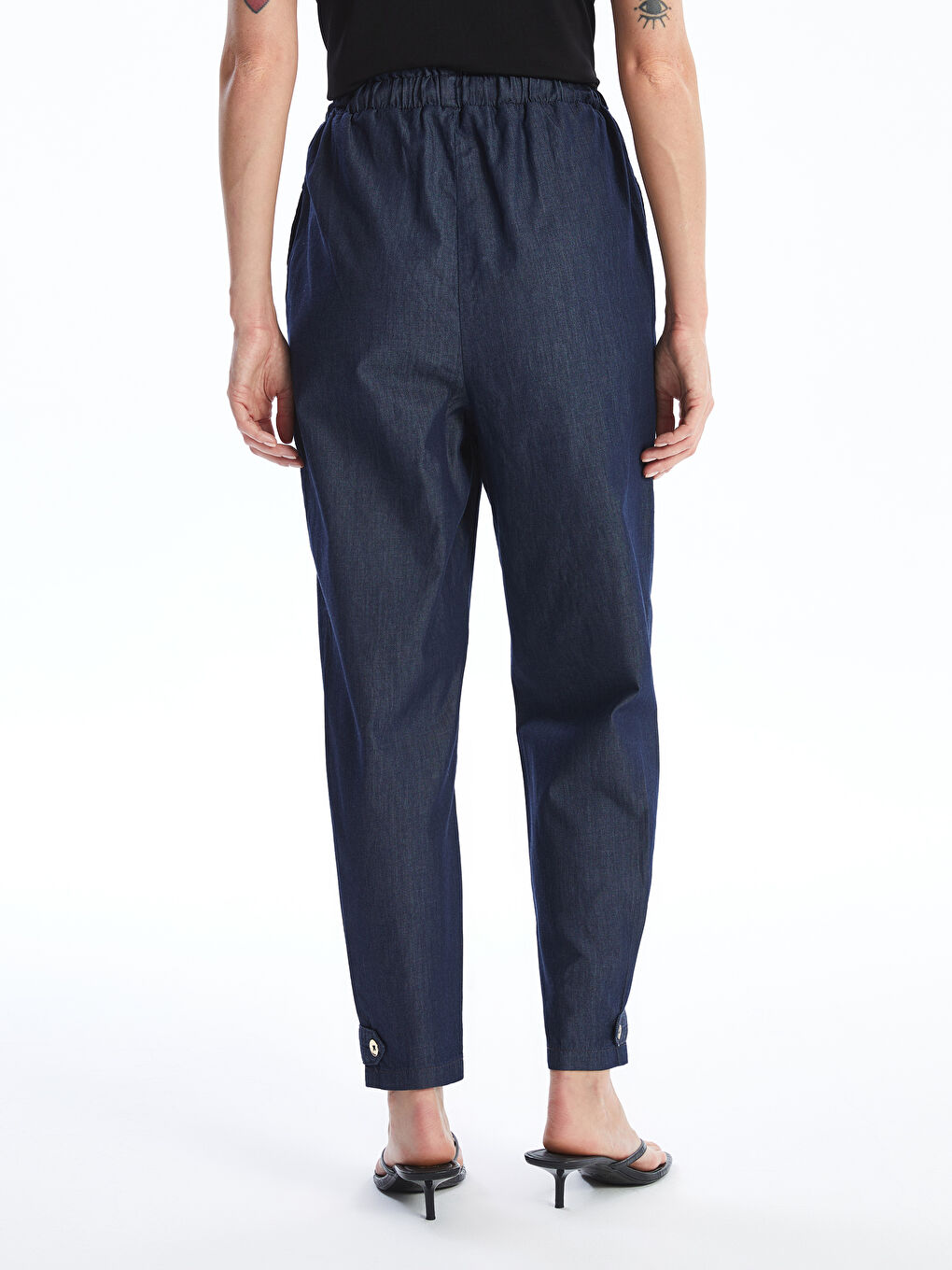 ელასტიური წელის ქალებისთვის ჯინსი-3