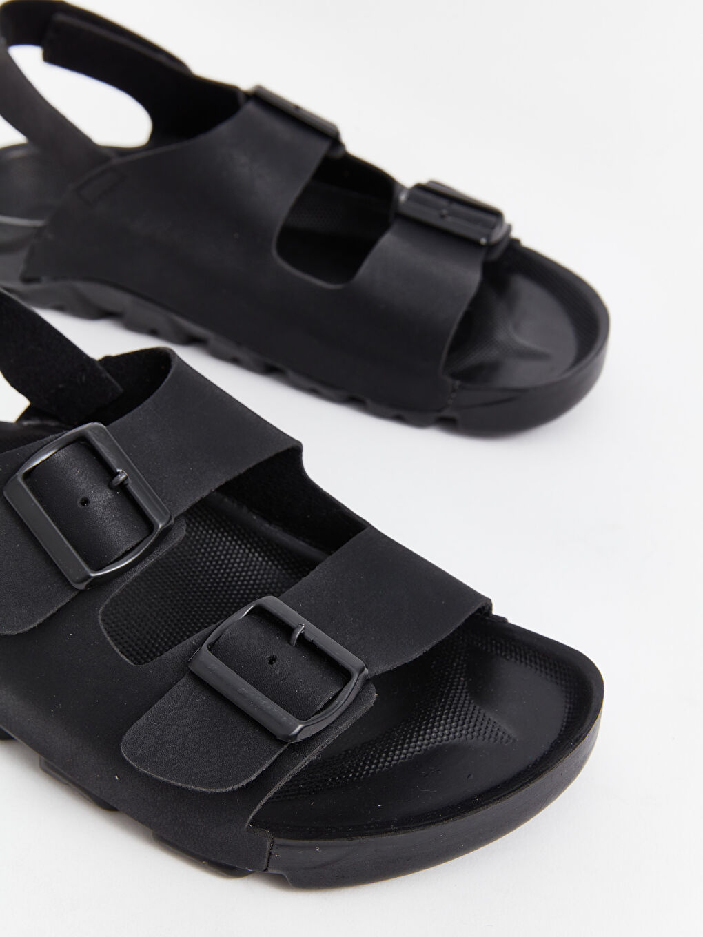 LCW STEPS Siyah Cırt Cırtlı Erkek Çocuk Sandalet - 2