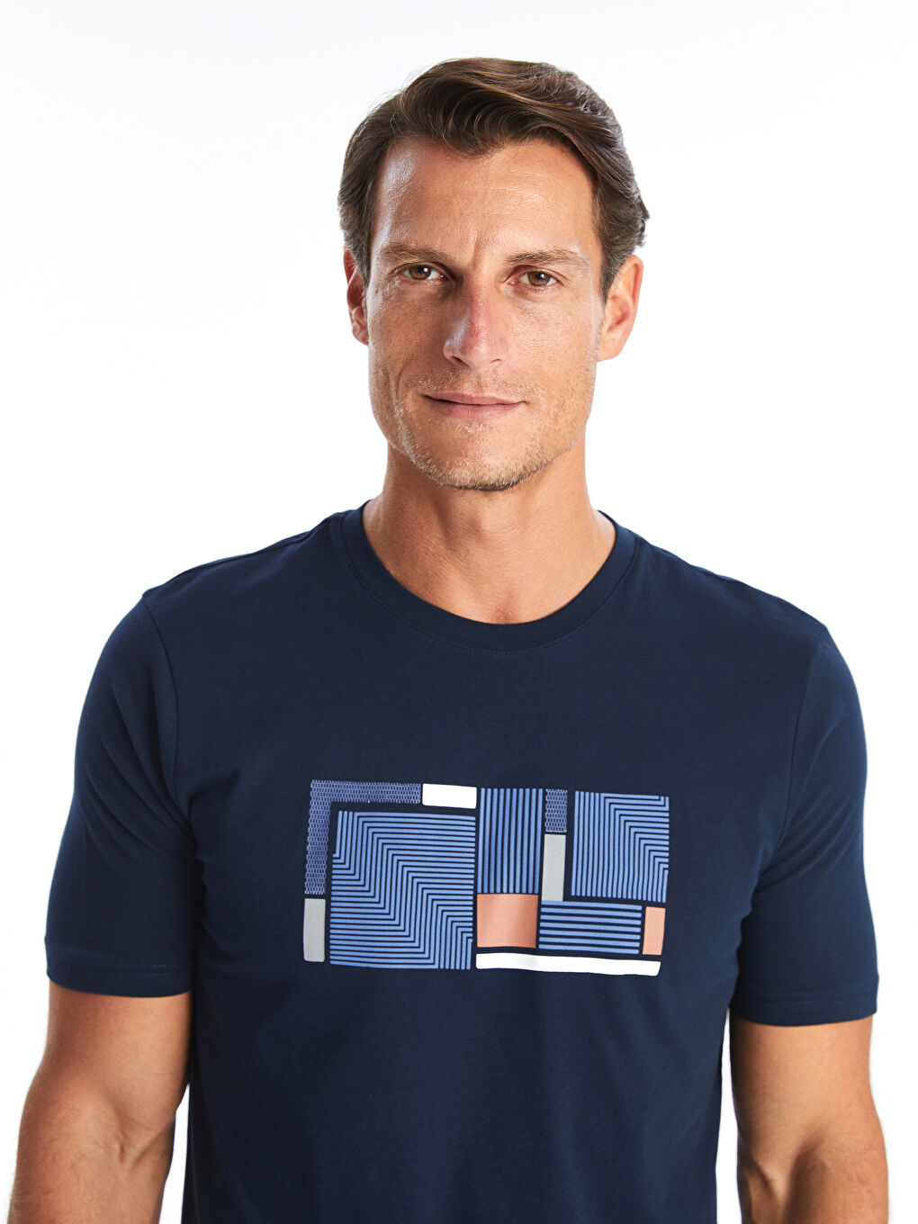 მრგვალი საყელო მოკლე სახელო ნაბეჭდი კომბინირებული ბამბის მამაკაცის მაისური