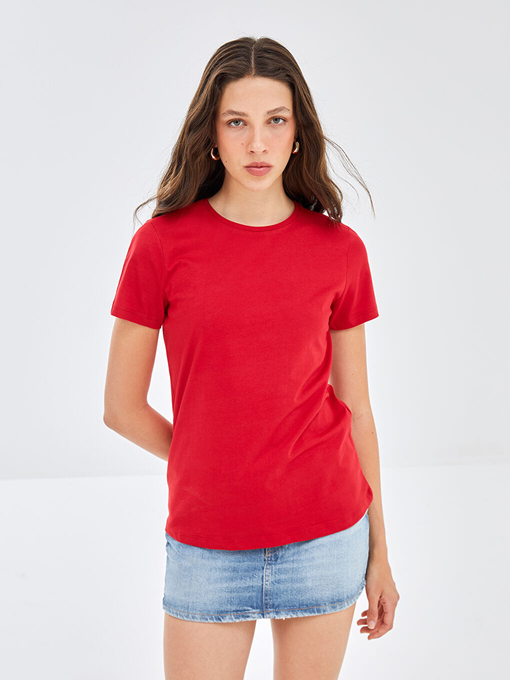 Kırmızı Bisiklet Yaka Düz Kısa Kollu Kadın Tişört