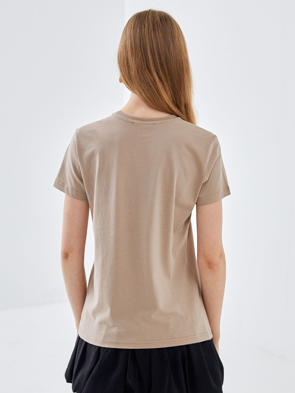 Kahverengi Bisiklet Yaka Baskılı Kısa Kollu Kadın Tişört-3