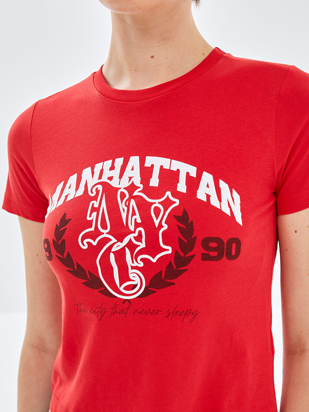 Kırmızı Bisiklet Yaka Baskılı Kısa Kollu Kadın Tişört-2