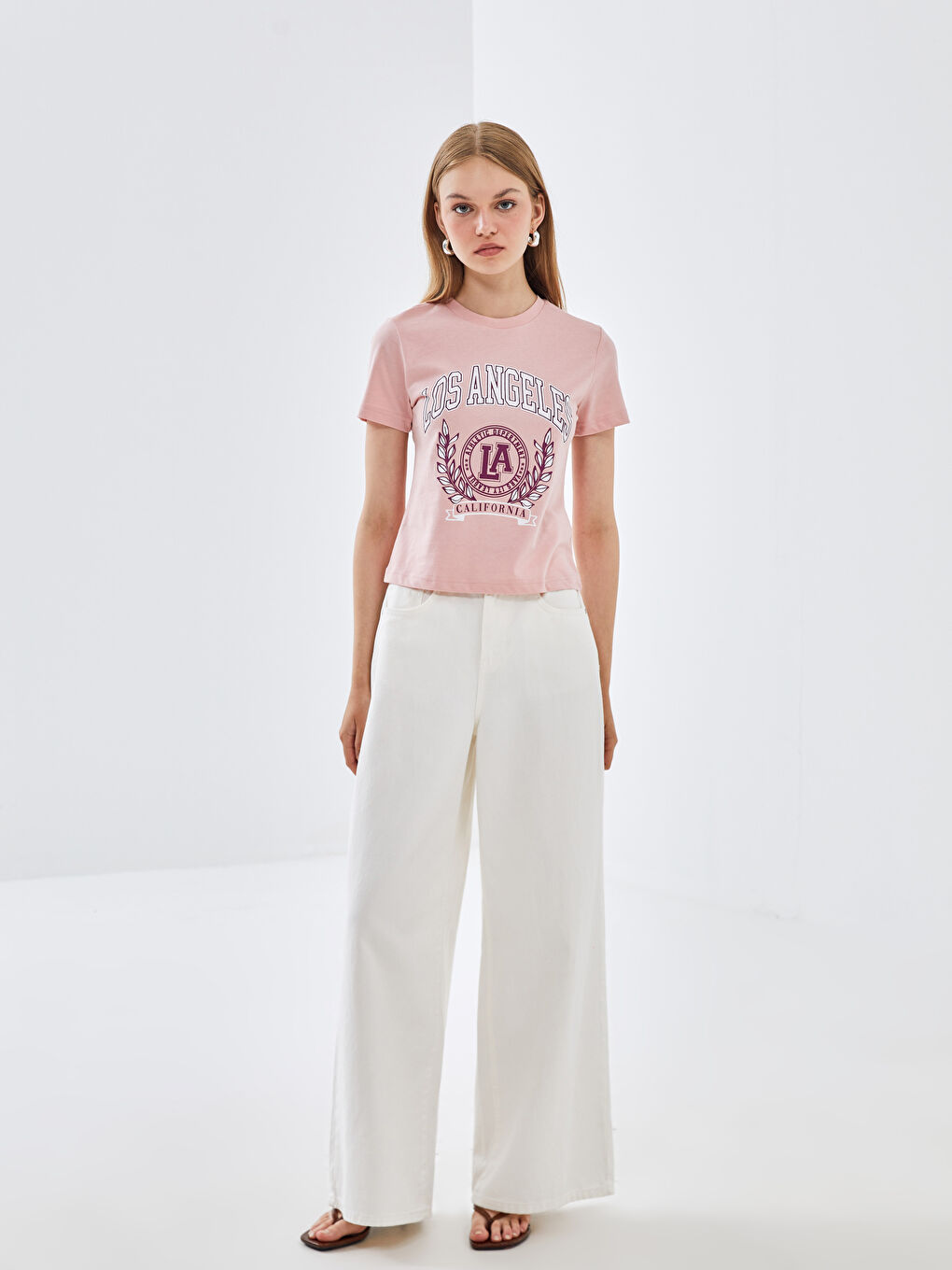 Pembe Bisiklet Yaka Baskılı Kısa Kollu Kadın Tişört-1