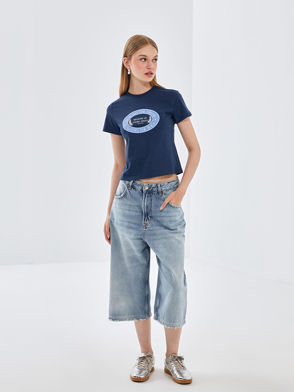 Lacivert Bisiklet Yaka Baskılı Kısa Kollu Kadın Tişört-1