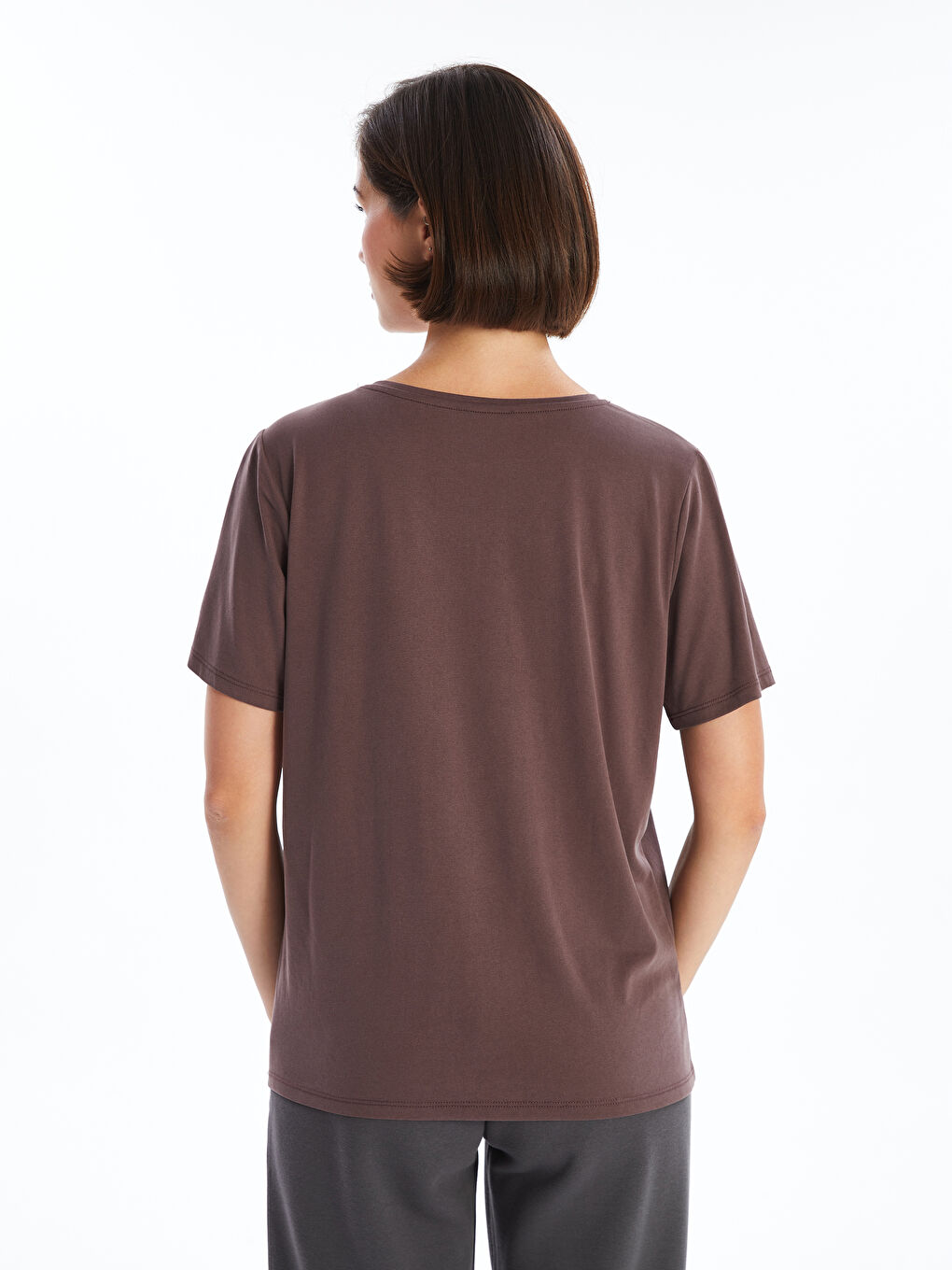 Kahverengi V Yaka Kadın Tişört-3