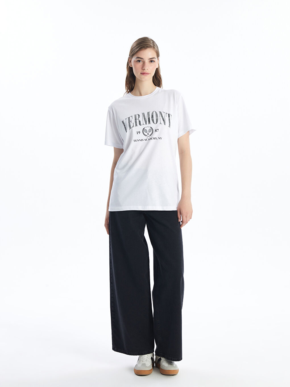 Beyaz Bisiklet Yaka Baskılı Kadın Tişört-2