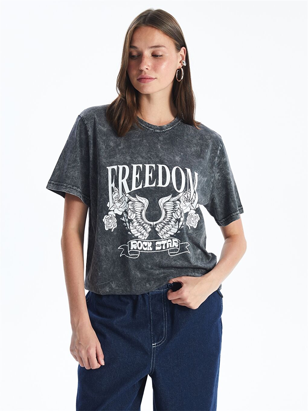 Antrasit Bisiklet Yaka Baskılı Kadın Tişört-1