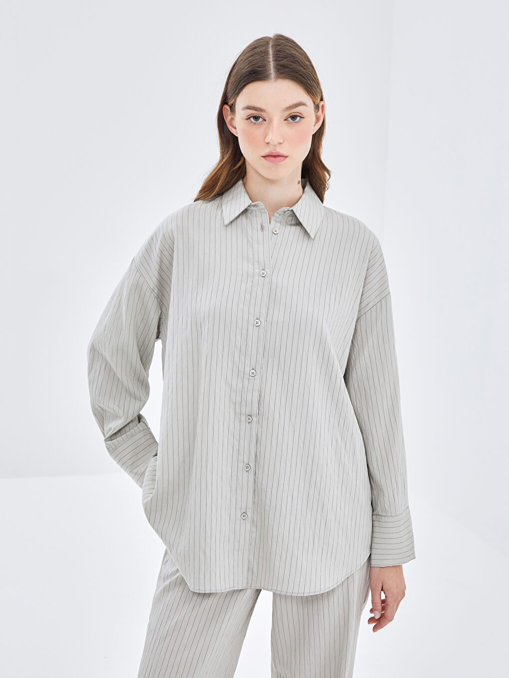 Gri Çizgili Oversize Kadın Gömlek Tunik