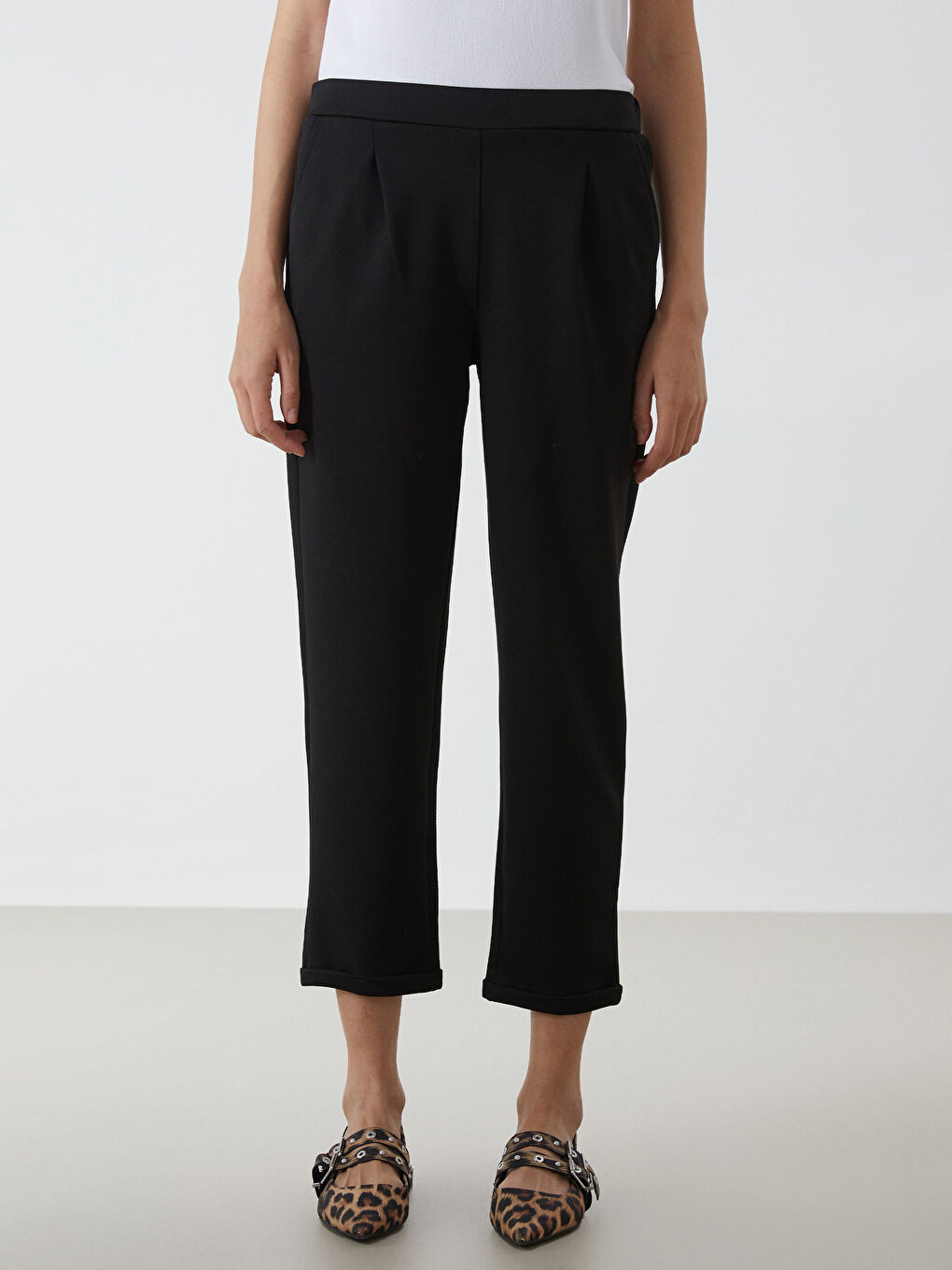 Siyah Beli Lastikli Kadın Pantolon-1
