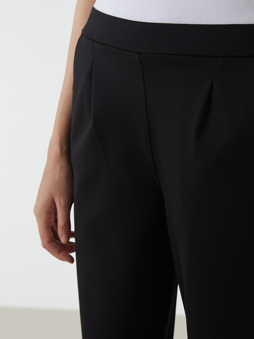 Siyah Beli Lastikli Kadın Pantolon-2