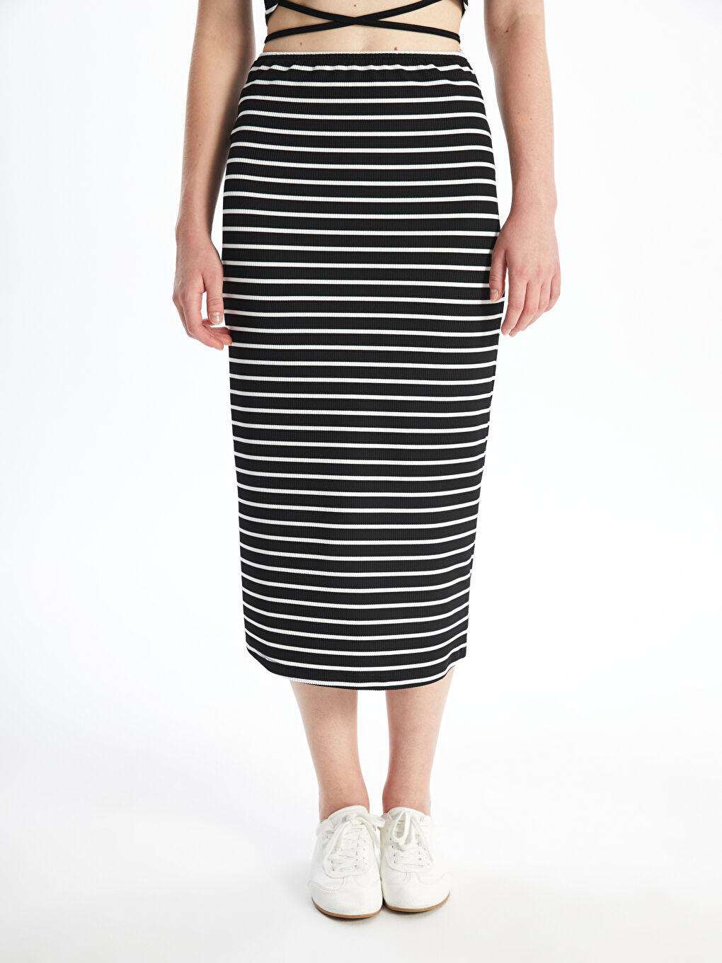 Siyah Dar Fit Çizgili Kadın Etek-1
