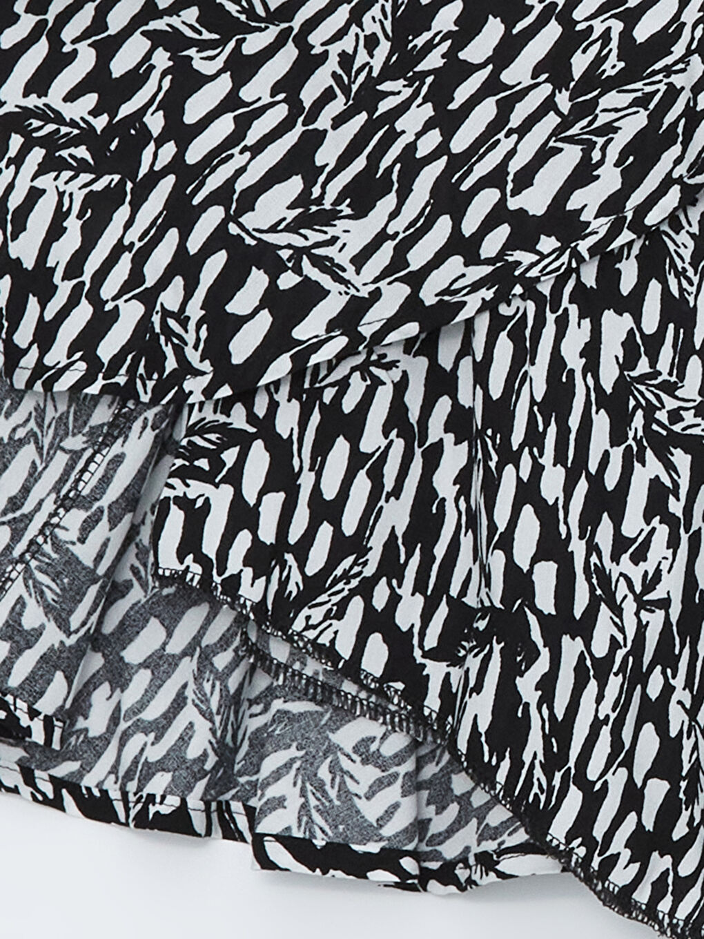 Siyah Dar Fit Zebra Desenli Kadın Şortlu Etek-5