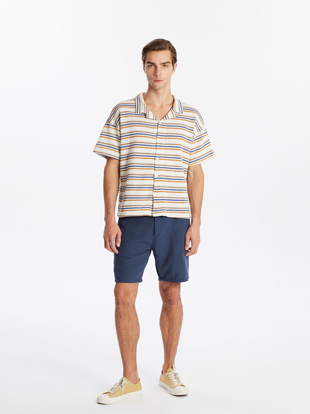 Lacivert Slim Fit Erkek Şort