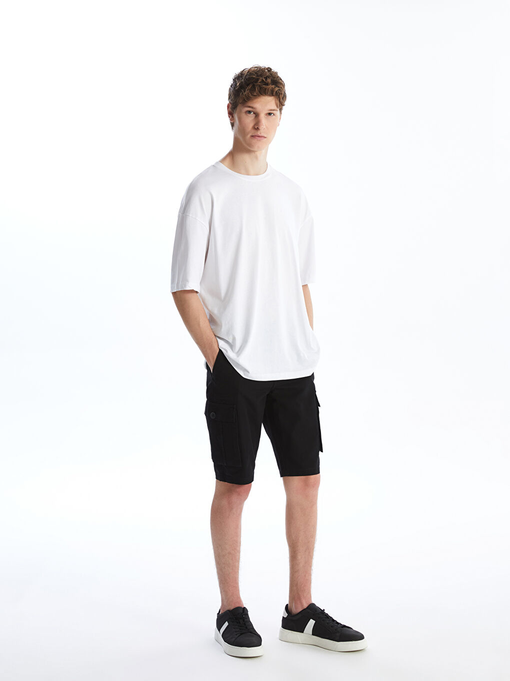 Siyah Slim Fit Erkek Kargo Şort