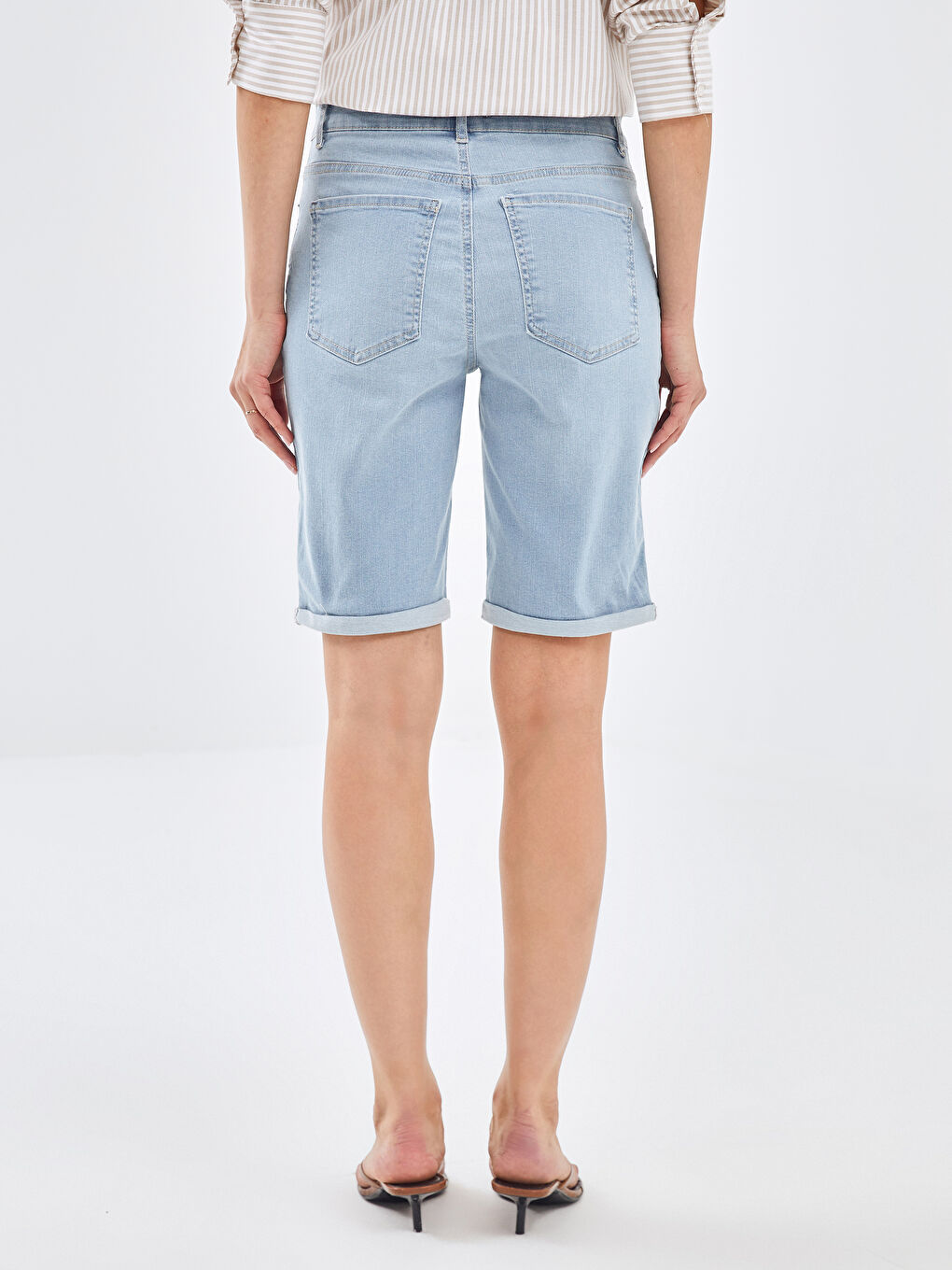 İndigo Bermuda Fit Kadın Jean Şort-3