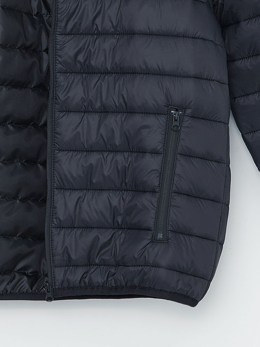 Siyah Standart Kalıp Kapüşonlu Erkek Şişme Mont-13