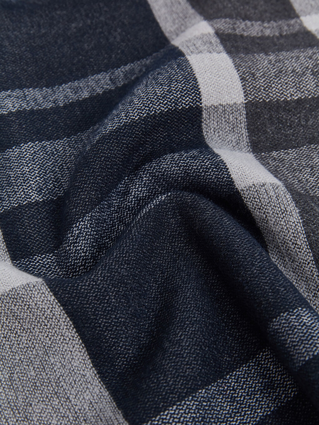 Antrasit Ekose Desenli Erkek Atkı-2