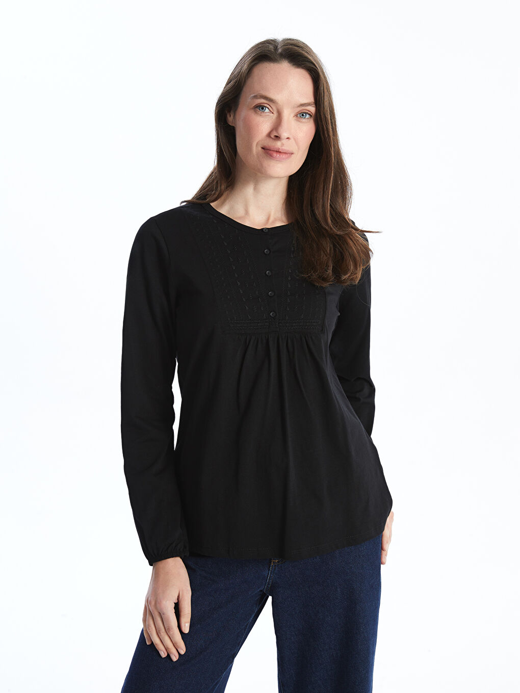 Siyah Bisiklet Yaka Nakışlı Bluz