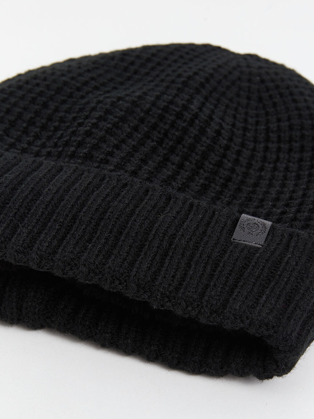 Siyah Etiket Baskılı Triko Erkek Bere-5