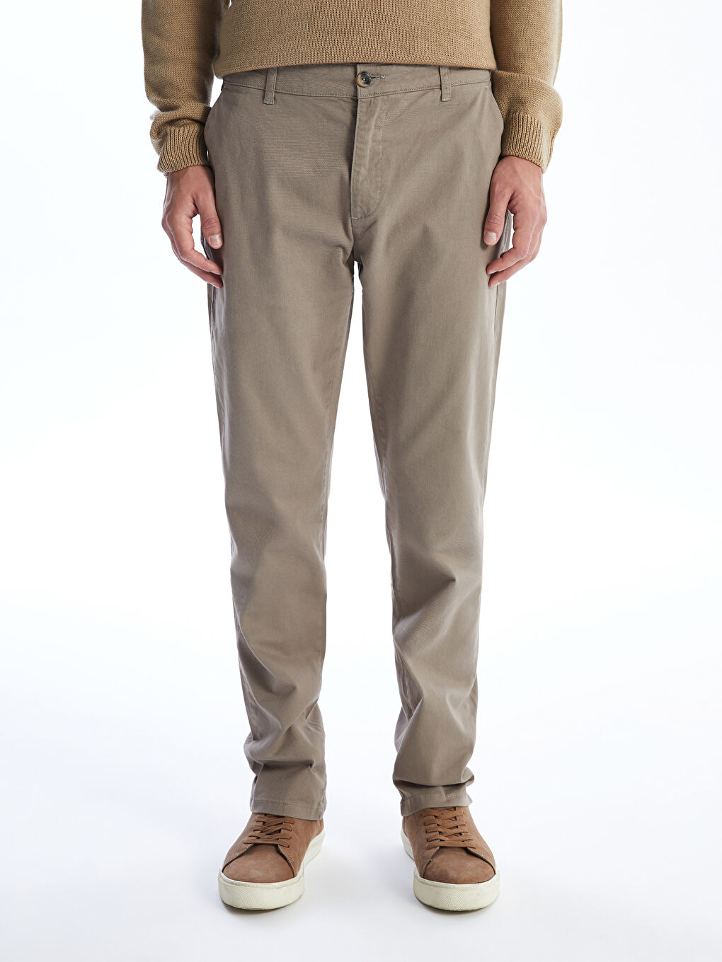 LCWAIKIKI Classic Koyu Bej Standart Kalıp Gabardin Erkek Chino Pantolon - 1