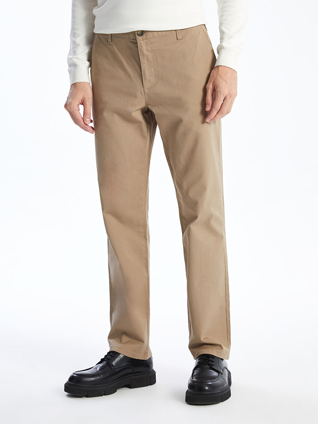 LCWAIKIKI Classic Bej Standart Kalıp Gabardin Erkek Chino Pantolon - 1