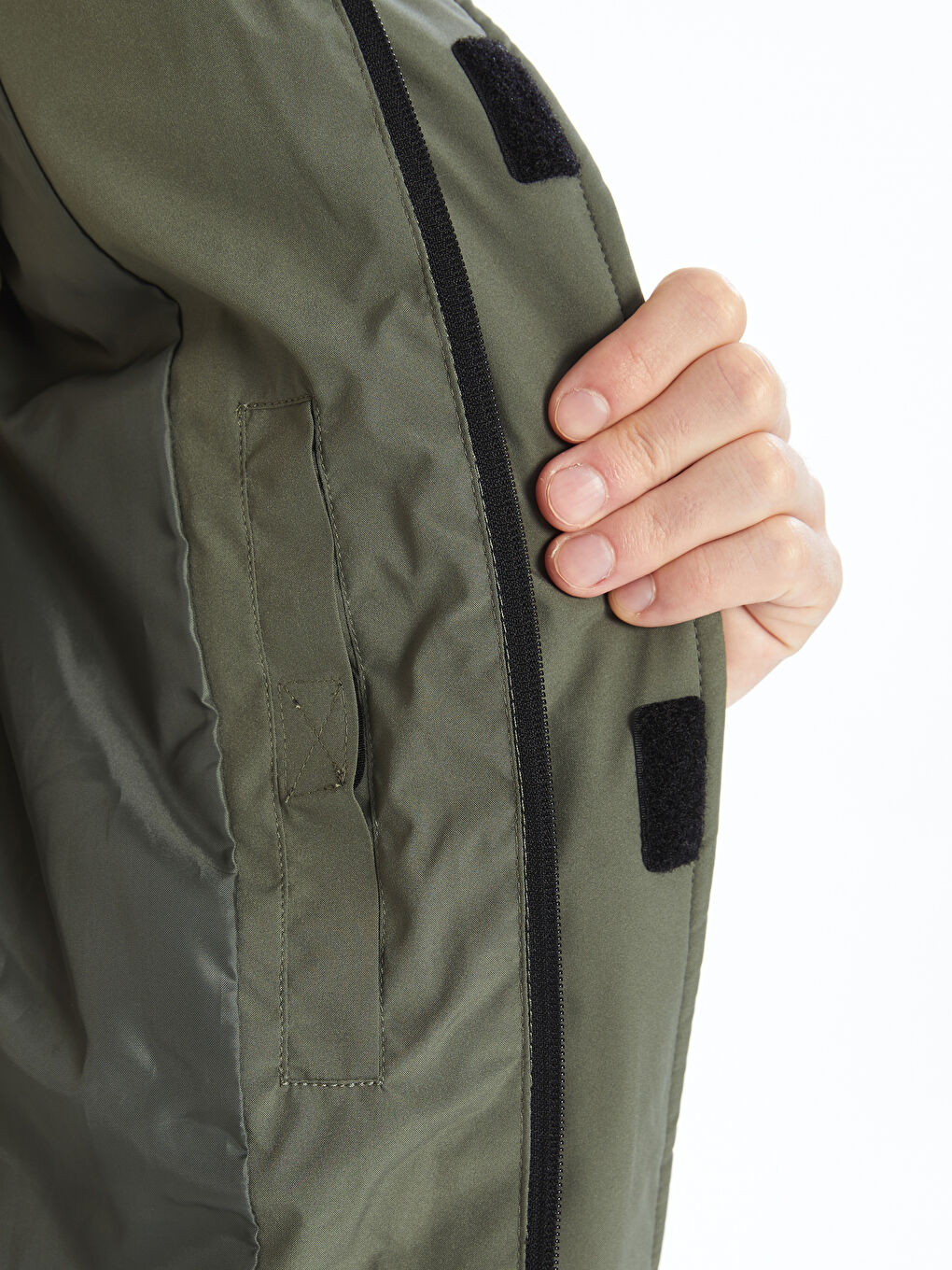 Regular Fit Hooded Men's Puffer Gilet-3
