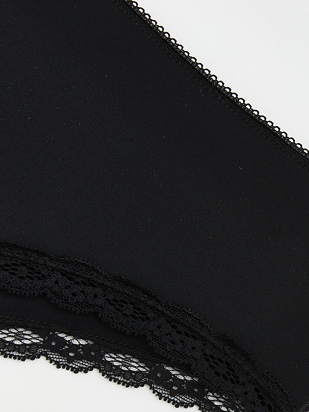 Siyah Dantel Detaylı Brazilian Külot-2