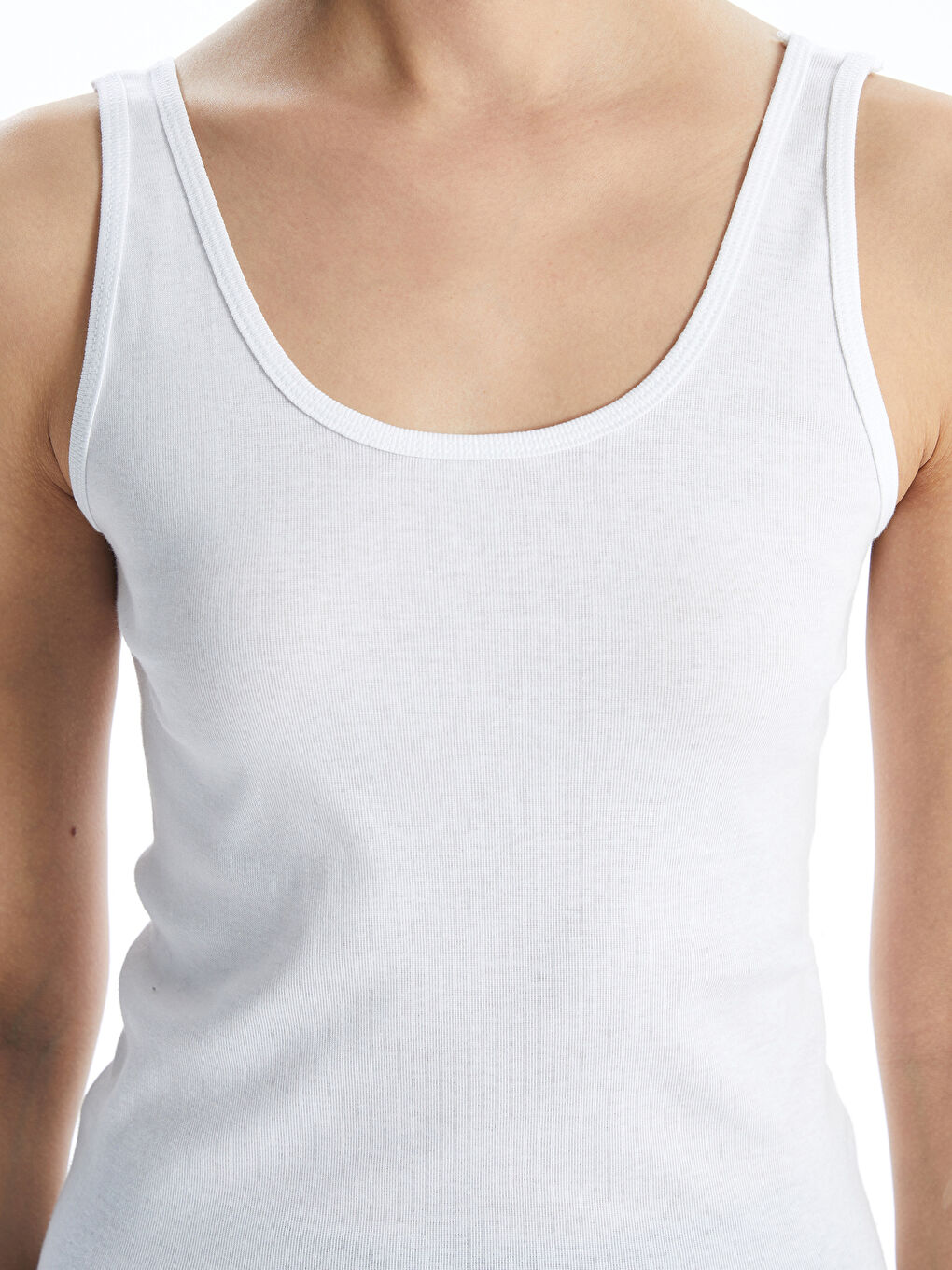 Beyaz U Yaka Kadın Atlet-2