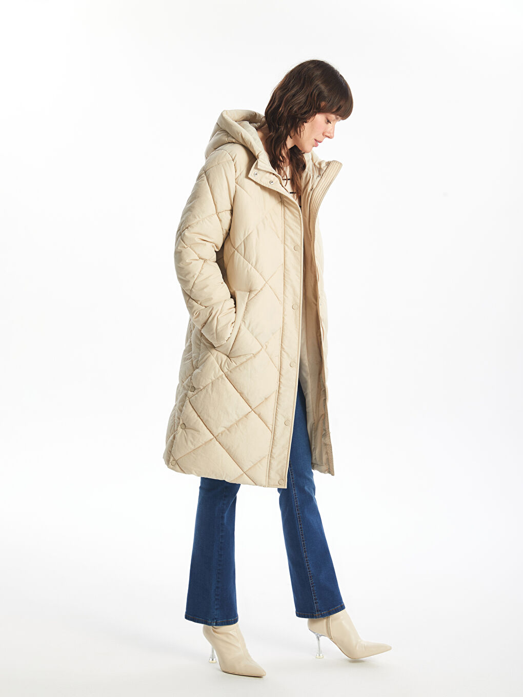 LCWAIKIKI Classic Ženska Puffer Jakna sa Kapuljačom -W40770Z8-FDJ
