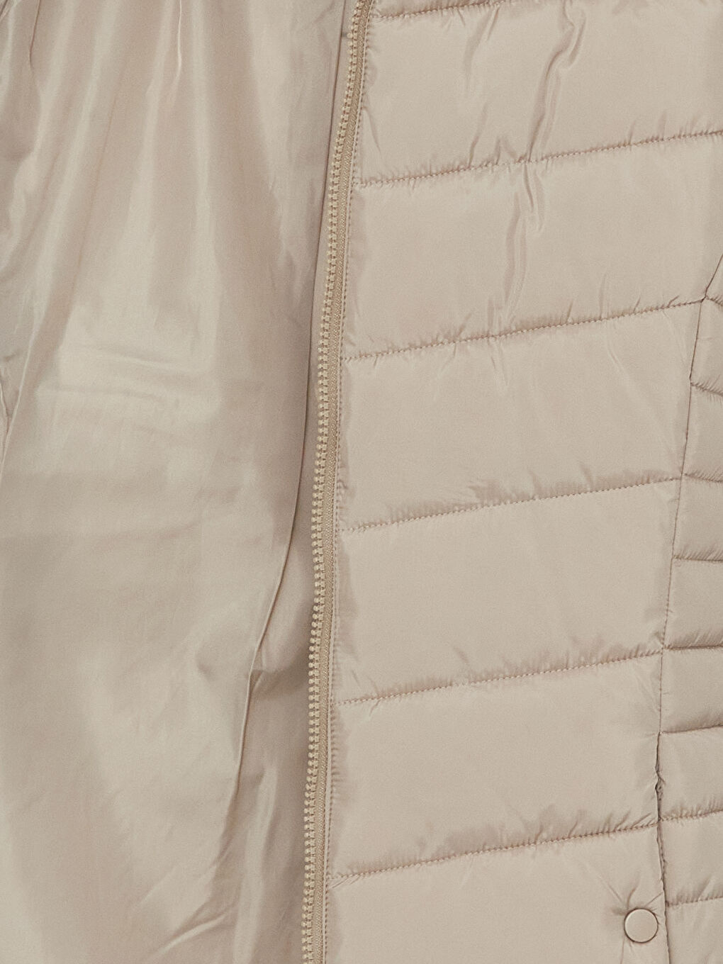 Geacă Matlasată cu Glugă pentru Femei-6